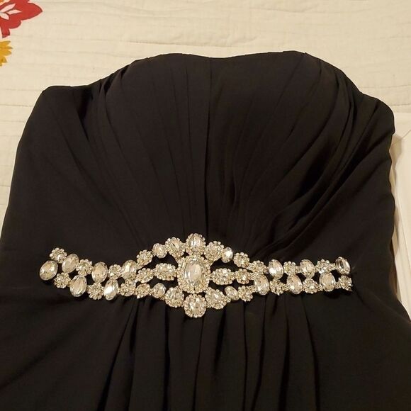Black strapless maxi evening gown with jeweled embellishment size 8 - Picture 8 of 13